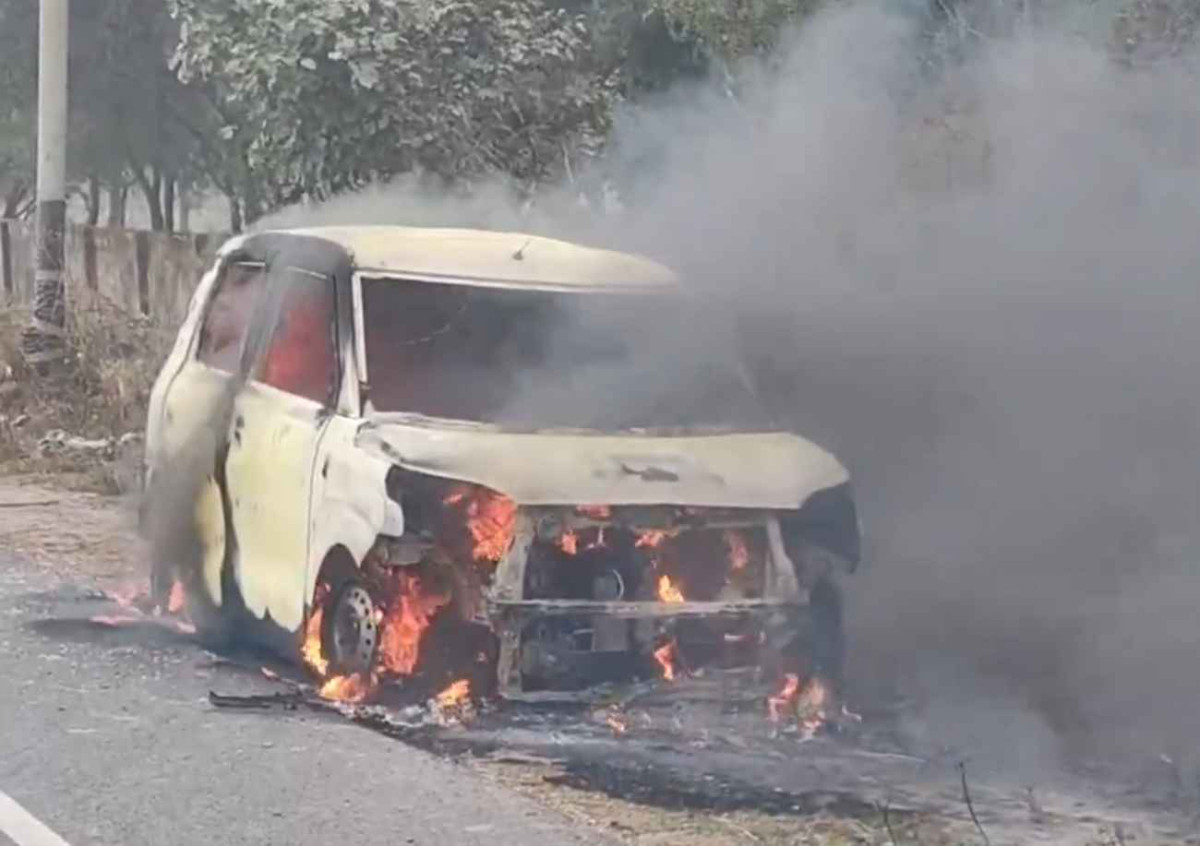 Fire Crews Thwart Major Disaster After Vehicle Bursts into Flames on ...
