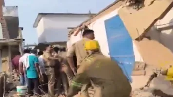 Uttar Pradesh: One worker dead as under-construction Khadi Bhawan collapses in Fatehpur