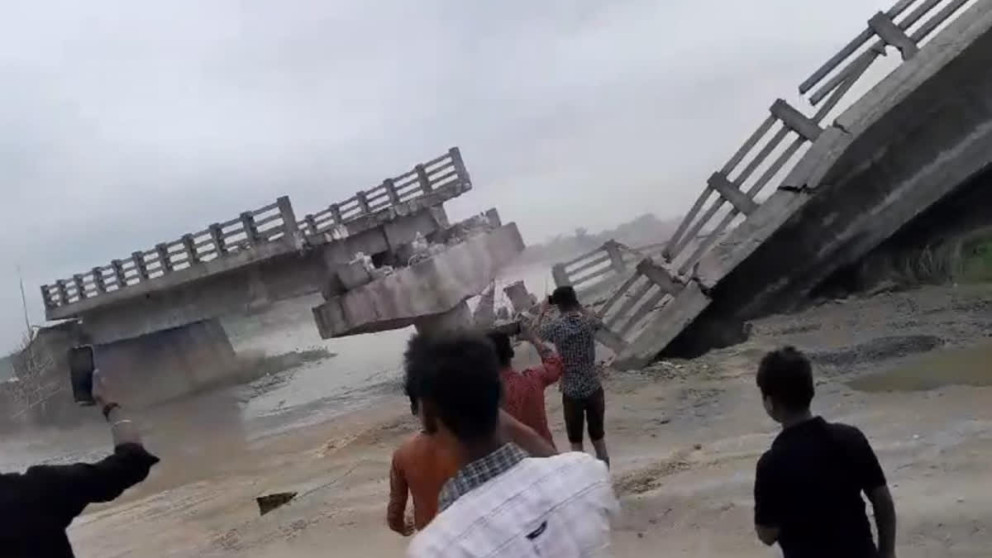 Bihar: Bridge Built at Rs 12-Crore on Bakra River Collapses Before ...