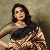 Actor Sonali Kulkarni Recounts Five-Hour Traffic Ordeal on Mumbai’s Mankhurd Bridge, Calls Situation “Scary”
