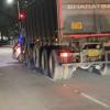 Odisha Road Rage Horror: Hyva Truck Drags Car Carrying Father and Daughter Across Bhubaneswar Bridge