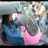 Amruta Fadnavis Drives Pink E-Rickshaw as Maharashtra Launches Women-Led Green Mobility Program