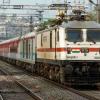 Indian Railways Reviews Fog Safety Measures as Winter Train Delays Raise Concerns