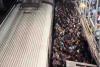 Peril on the Platform: Viral Footage Reaffirms Deadly Reality of Mumbai’s Rail Crisis