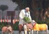 PM Modi Celebrates Makar Sankranti with Traditional Gau Puja at Lok Kalyan Marg