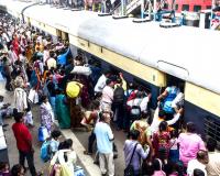 Railways to run 1,500 extra trains in next 5 days to clear Chhath festive rush