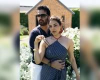 Kajal Aggarwal has a blast with husband Gautam Kitchlu at Diljit Dosanjh's Aura concert