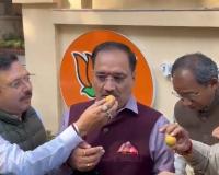 BJP wins 7 seats in MCD bypolls, AAP secures three