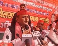 Akhilesh Yadav attacks Centre, UP govt over pollution, SIR exercise
