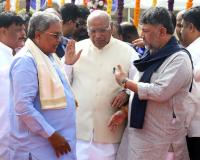 Congress: The hold of satraps on the grand old party