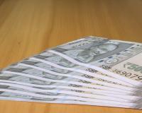 FII selling puts pressure on rupee as domestic flows support equities: Report