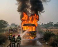 School Bus Destroyed in Fierce Fire in Pratapgarh; Driver Escapes Moments Before Vehicle Engulfed