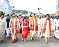 TTD Hit by ₹54-Crore Silk Shawl Scam as Decade-Long Polyester Substitution Exposed