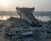 Bridge Section Collapses Over Auranga River in Gujarat’s Valsad, Several Workers Injured