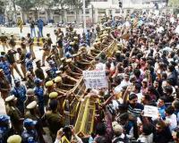 Clashes Erupt Outside UPPSC Office as Students Demand Long-Pending Exam Results