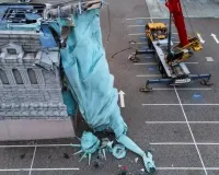 Powerful Winds Topple Statue of Liberty Replica in Southern Brazil