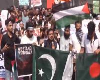 Anti-India Protests Escalate in Bangladesh as Pakistan Flags Appear in Dhaka Demonstrations