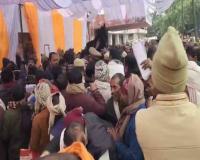 Chaos Erupts at Blanket Distribution Event in Gonda, Police Struggle to Restore Order