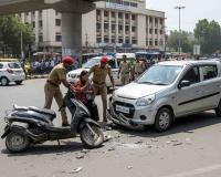 Home Guards Rush to Aid Injured Couple After Collision Near SP Office in Raebareli