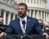 U.S. Lawmaker Markwayne Mullin Calls for Tough Action Against ‘Narco-Terrorist’ Networks Operating Across Borders