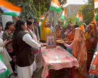 Varanasi Residents Stage Unusual Tribute as President Putin Arrives in India