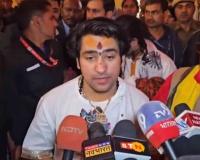 Dhirendra Shastri Urges De-escalation in Avimukteshwaranand Controversy, Calls for 