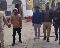 Major Drug Bust in Unchahar: Three Apprehended with Contraband and Cash