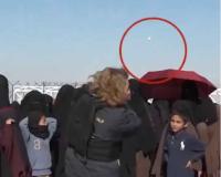 Targeted in the Field: Viral Footage Captures Moment Reporter is Struck During High-Tension Interview