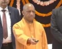 UP CM transfers Rs 2,000 crore into bank accounts of 2 lakh beneficiaries under PMAY (U)