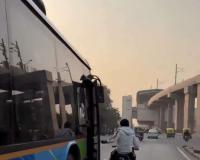 Dangerous Drive for Digital Fame: Viral Stunt Sparks Outrage as Delhi Bikers Target Moving Public Transport