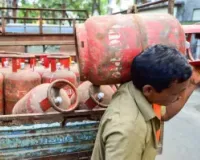 Delhi Cabinet approves scheme to provide free LPG cylinders on Holi and Diwali