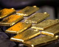 Delhi Gold Prices Retreat: Domestic Market Sees Marginal Dip as Global Bullion Trends Shift