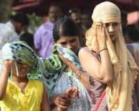 Mumbai Sees Stable Temperatures with Mixed Air Quality; Delhi Records First Warm Night Amid Weather Shifts