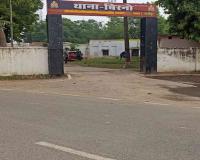 Mumbai Woman’s Arrival in Ghazipur Village Triggers Tension After Confrontation at Lover’s Residence; Police Intervene to Defuse Situation