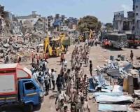 Violence Erupts During Court-Ordered Demolition Drive in Garib Nagar Near Bandra Railway Station; Over 1,000 Security Personnel Deployed