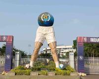 Kolkata Removes Controversial Football Sculpture Following Political Shift After BJP Electoral Victory