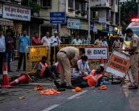 High-Speed Tempo Triggers Hit-and-Run in Powai, Three Workers Injured; Separate Thane Crash Claims Woman’s Life