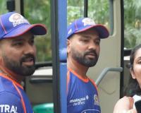 Rohit Sharma’s Witty Response to Fan’s Dead Phone During IPL 2026 Wins Hearts Online