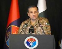 Pakistan Army Spokesperson Mocked Over Remarks on Indian Officers Speaking English During Operation Sindoor Briefing