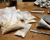 Mumbai Drug Syndicate Busted: Raw Materials Worth ₹4 Lakh Seized with Potential MD Output Valued at ₹100 Crore