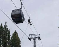 Panic in Gulmarg as 300 Tourists Stranded Mid-Air After Technical Failure on Gondola Ropeway