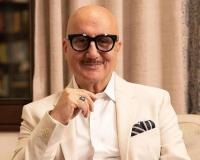 Anupam Kher’s Journey from Railway Platform Nights to Global Stardom: A Story of Unyielding Resilience
