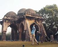 Supreme Court Orders Partial Sealing of Delhi Golf Club Amid Heritage Protection and Land Use Controversy