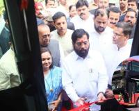 Thane Launches First Electric Double-Decker Bus on Maharashtra Day; Eknath Shinde Flags Off Green Mobility Push and Census Initiative