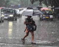 Pre-Monsoon Showers Lash Mumbai’s Western Suburbs as IMD Issues Yellow Alert Amid Rising Heat