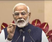 India Faces Investor Exodus Amid Economic Headwinds as Modi Enters 12th Year in Office