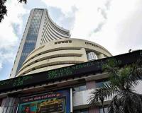 Markets Remain Volatile as BSE Ends Higher While NSE Closes Lower Amid Weak Investor Sentiment