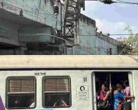 Mumbai Harbour Line Disruption Causes Major Commuter Chaos During Peak Hours