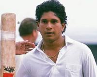 Sachin Tendulkar’s In-Flight Cricket Video Sparks Social Media Debate Over Aviation Safety