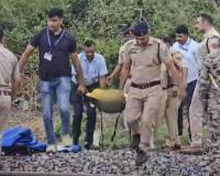 Morena Rail Tragedy: Man Watches Wife and Four-Year-Old Son Die After False Fire Alarm Sparks Panic